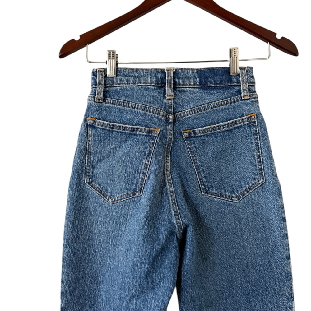 ABERCROMBIE & FITCH The 90’s Straight Ultra High Rise Jeans - Picture 4 of 8